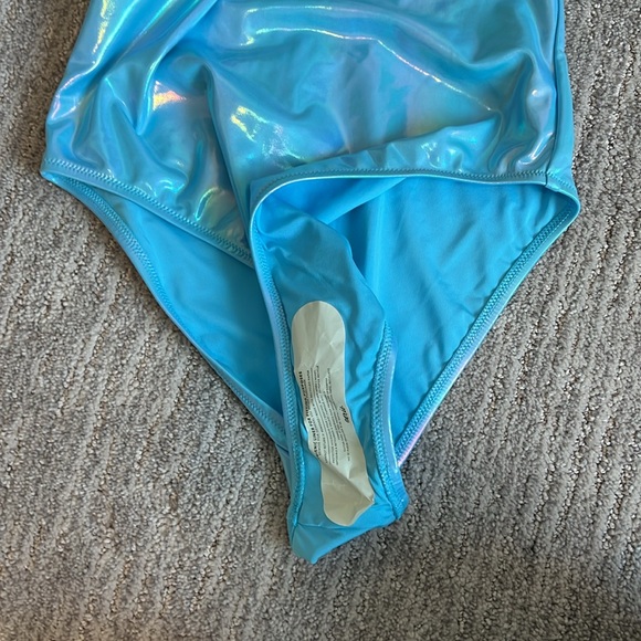 High shine one piece - Picture 5 of 5